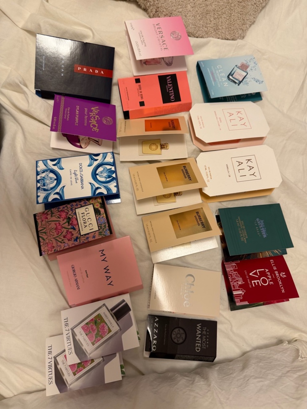Assorted Designer Perfume Sample Cards - Mixed Colors